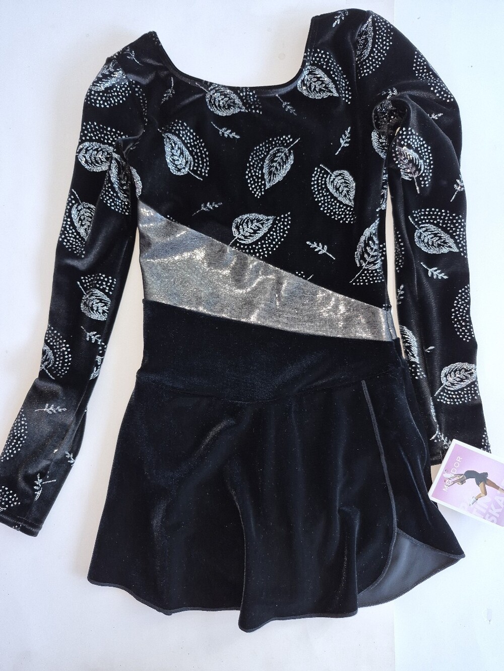 Mondor Girls Black and Silver Leaf Velvet Skating Dress 8-10 NWT long sleeves.